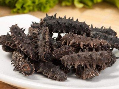 抓住夏天的尾巴，趕緊吃海參，這些好處你要知道